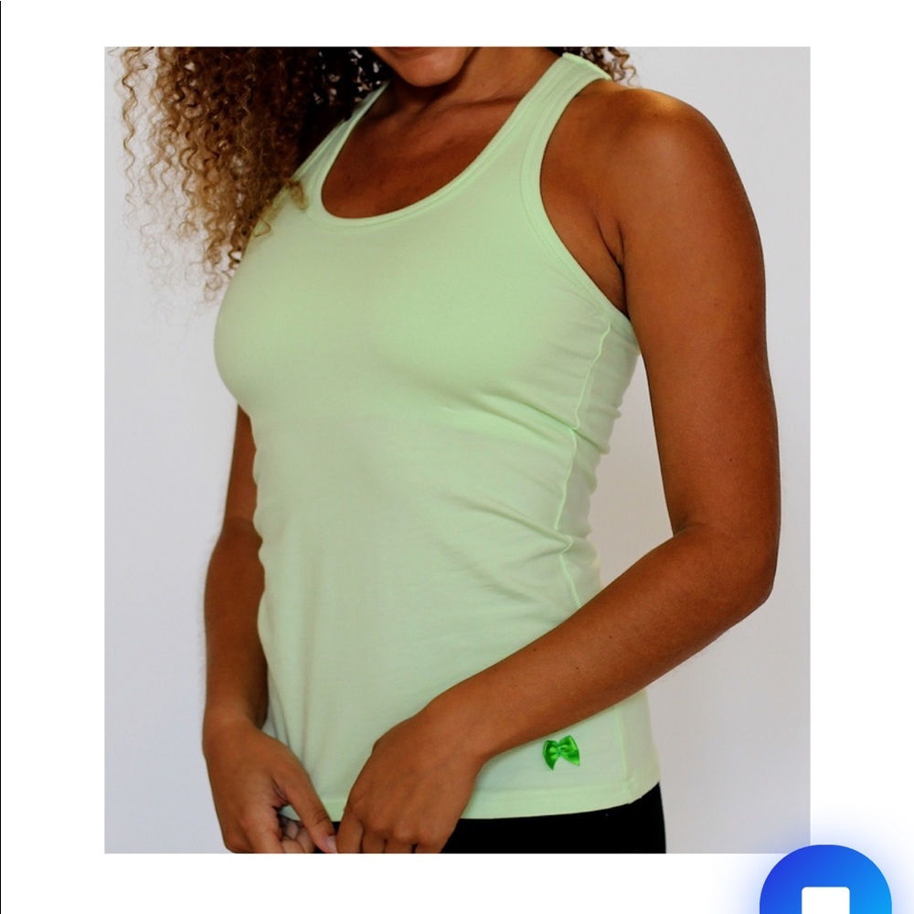 💕 Pistachio Racerback Tank Top with bra